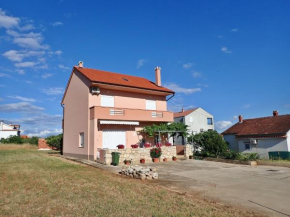 Отель Apartment Putnik  Поседарье